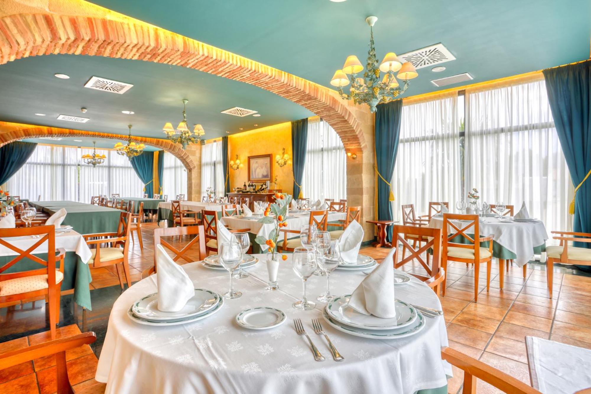 Hotel Villa De Almazán 외부 사진