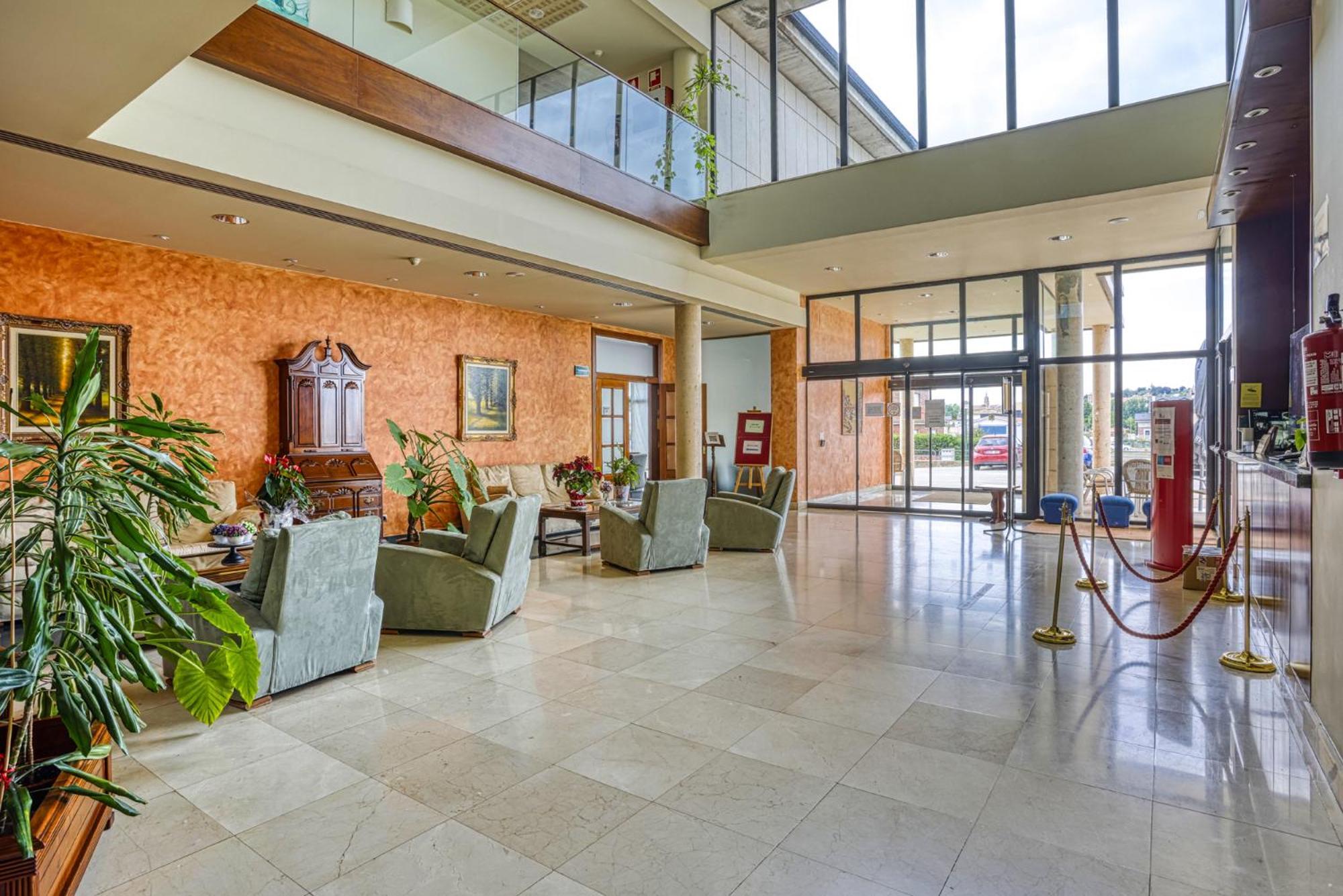 Hotel Villa De Almazán 외부 사진