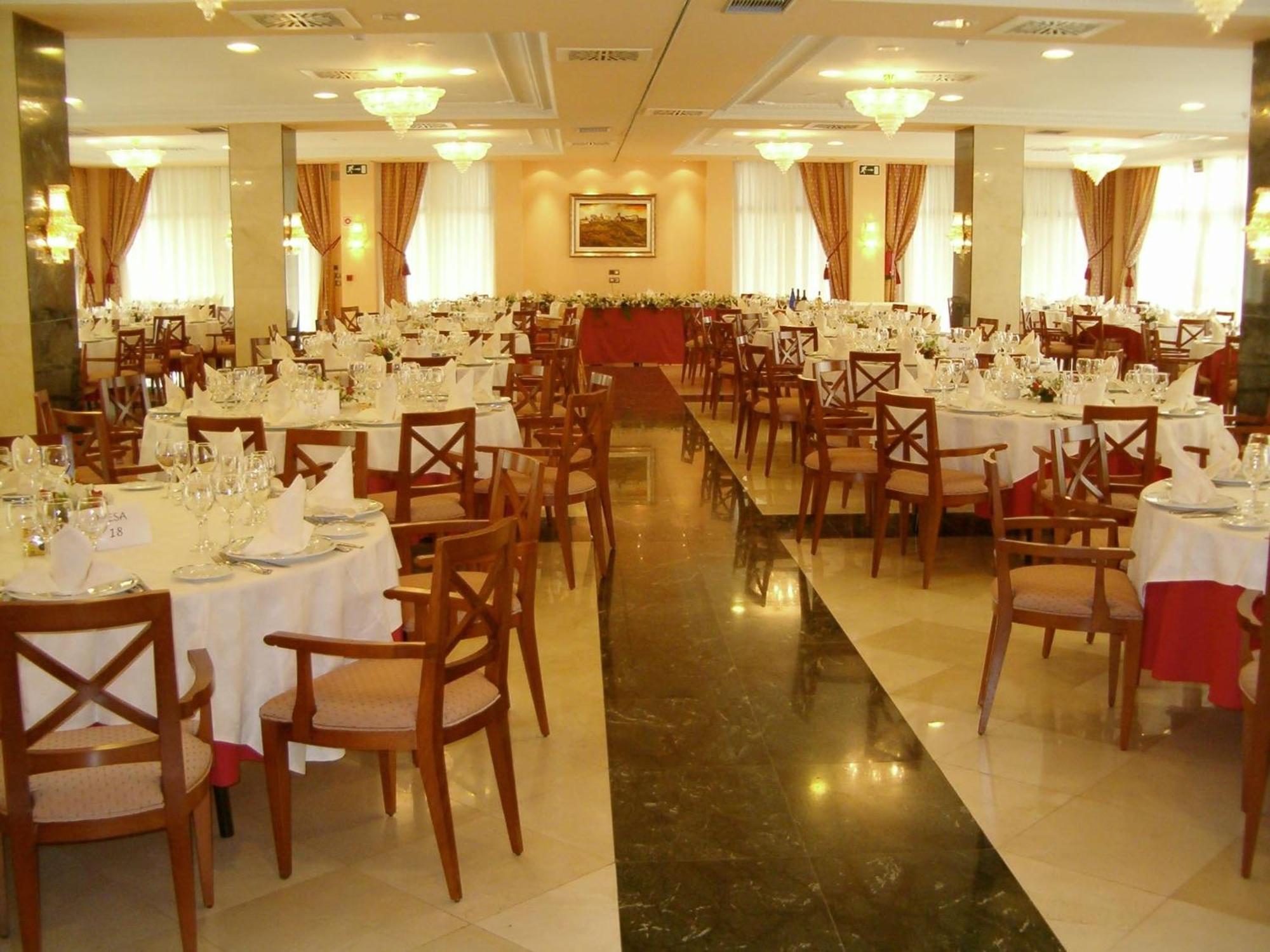 Hotel Villa De Almazán 외부 사진