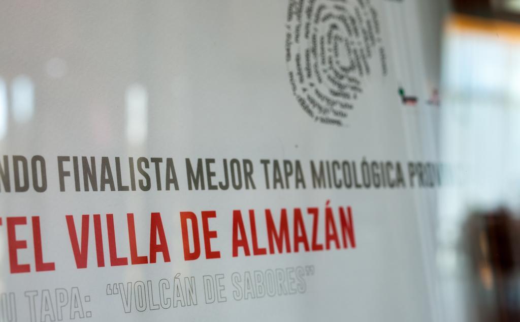 Hotel Villa De Almazán 외부 사진