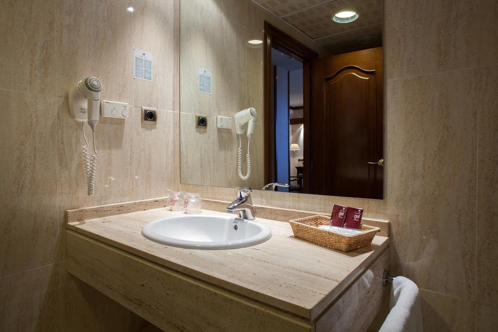 Hotel Villa De Almazán 외부 사진